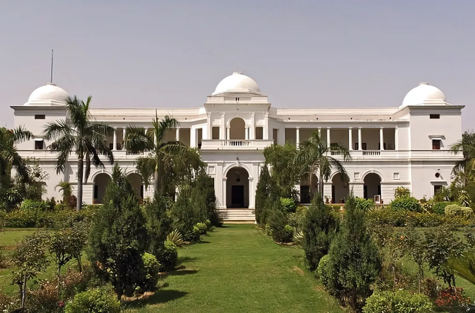 Weekend Getaways: Best Places to Visit Near Bhiwadi