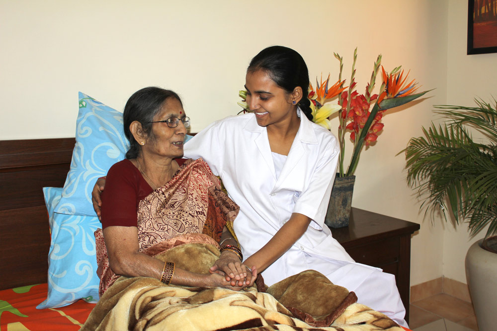 5 Signs When You should suggest your parents to move into Care Homes