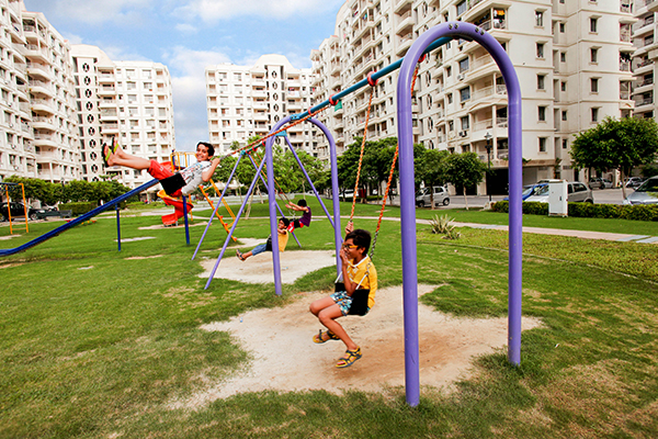 Which is better: an apartment or independent house?